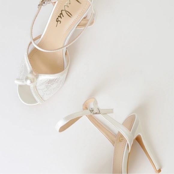 Lulu's Heels Luelue White Lace Pearl Ankle
Strap High Heel Sandals - Picture 2 of 4